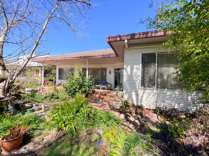 8 Woodland Street, Ungarie, NSW 2669 House for Sale