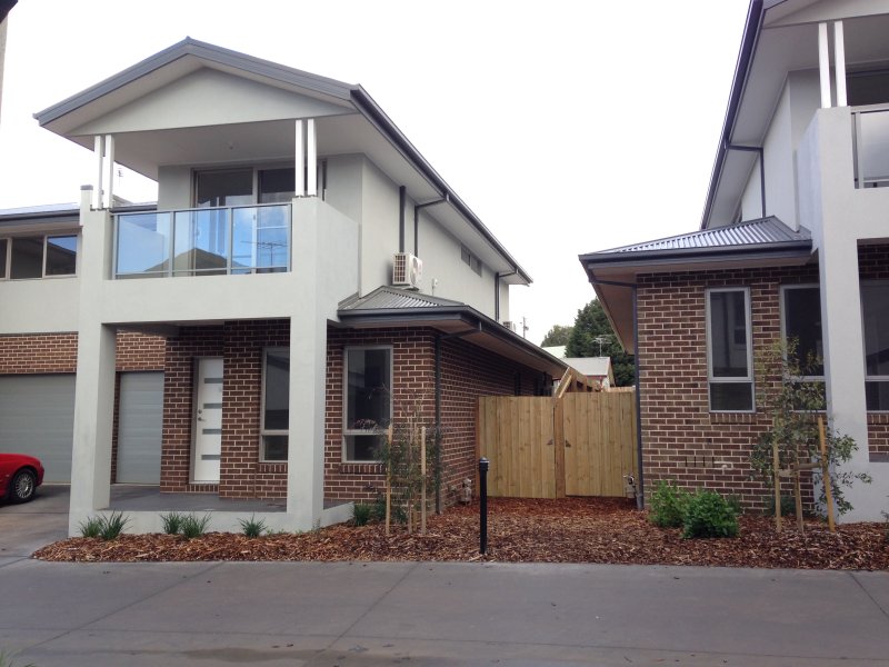 16/32 Rutledge Street, Kilmore, Vic 3764 Property Details