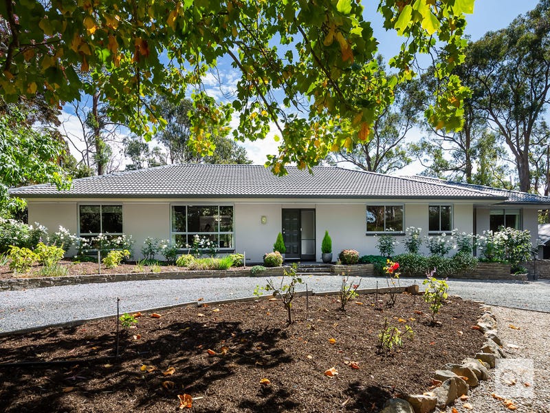 135 Piccadilly Road, Crafers, SA 5152 Property Details