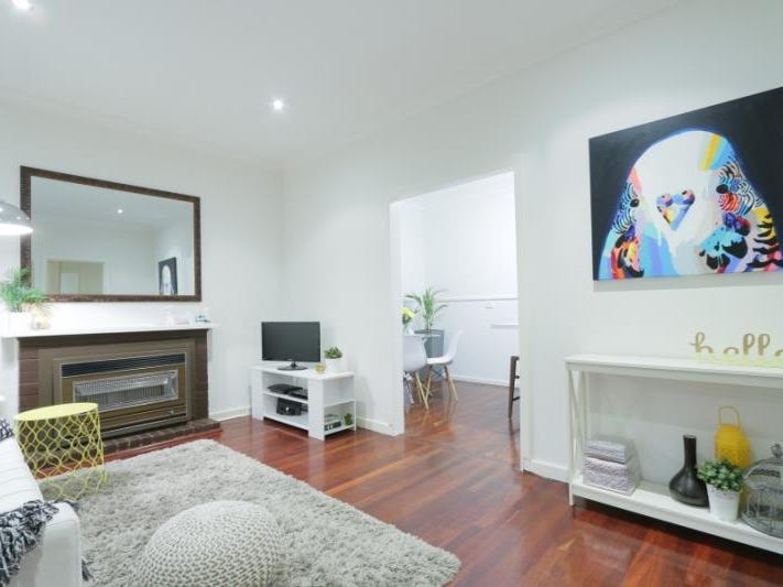 27B Jagoe Loop, Willagee, WA 6156