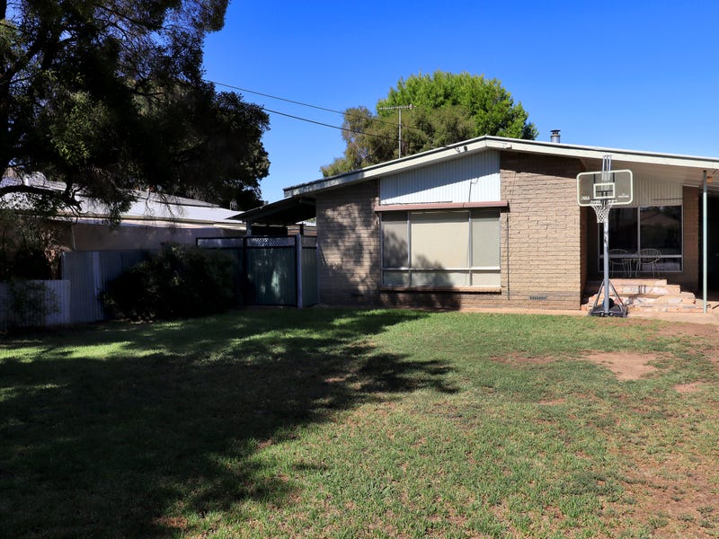 452 Wood Street, Deniliquin, NSW 2710
