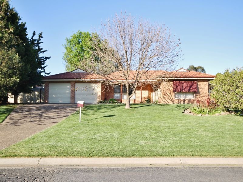 4 Graham Drive, Kelso, NSW 2795 Property Details