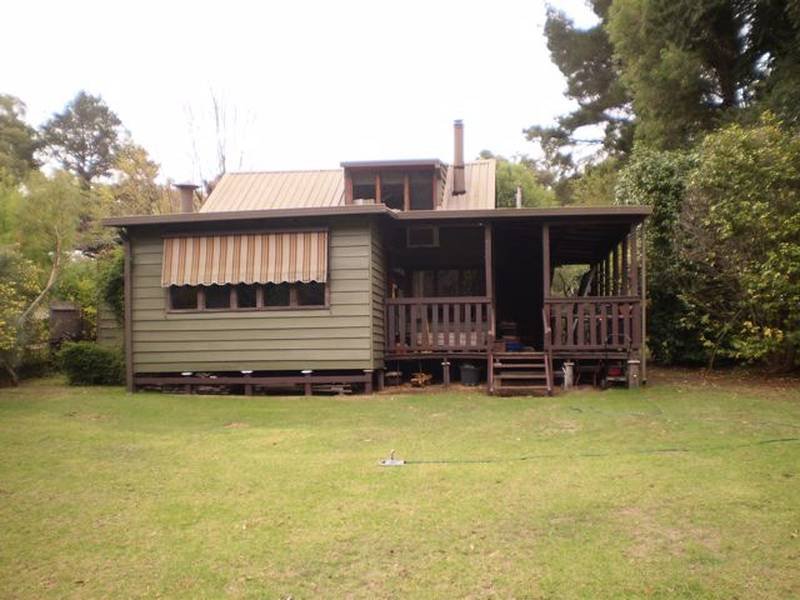 200 Holyoake Road, Dwellingup, WA 6213 Property Details