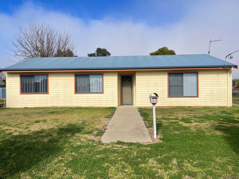 13 Chapman Street, Manilla, NSW 2346 House for Rent