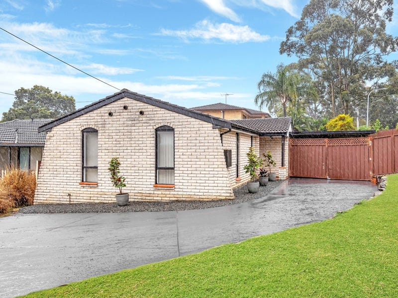 2 Loy Place, Quakers Hill, NSW 2763
