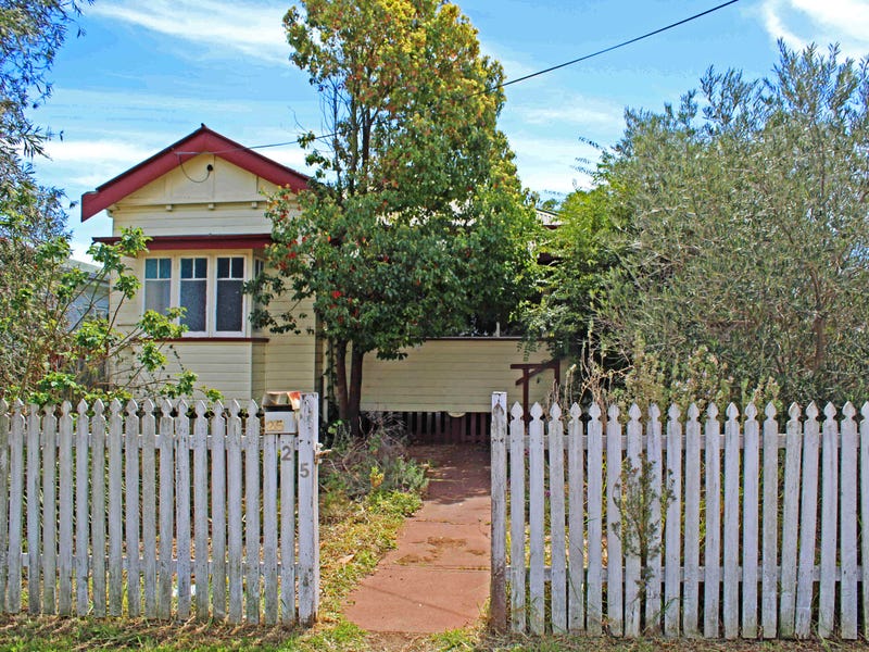 25 Albert St, Warwick, Qld 4370 Property Details