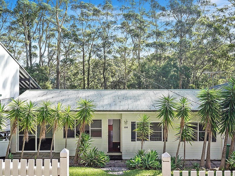 100 Lake Shore Drive, North Avoca, NSW 2260