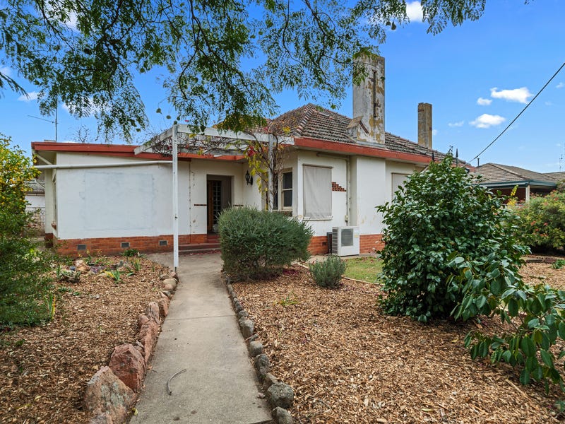 1 Charles Street, Benalla, Vic 3672 Property Details