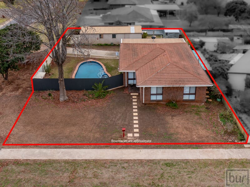 1 Hawkins Street, Howlong, NSW 2643 House for Sale