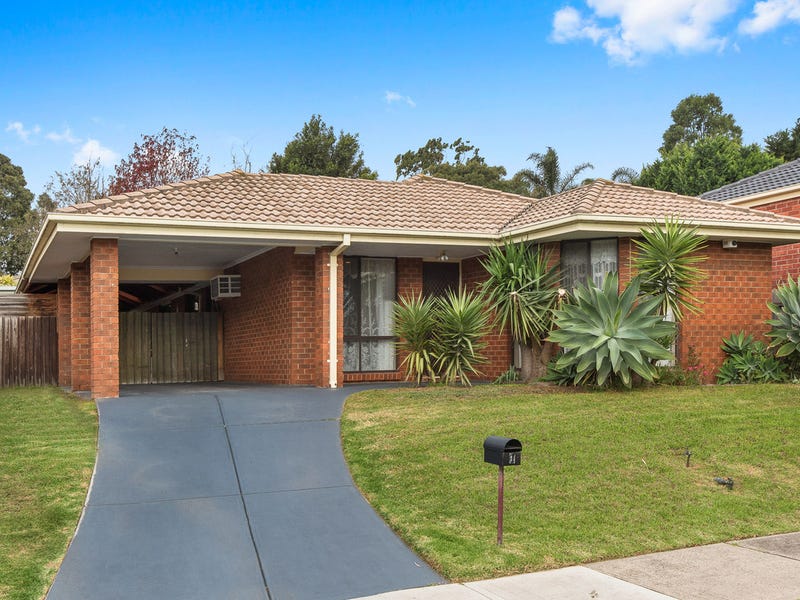 8 Overall Drive, Skye, Vic 3977 Property Details