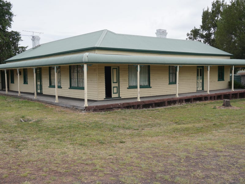 10030 Guyra Road, Guyra, NSW 2365 Property Details