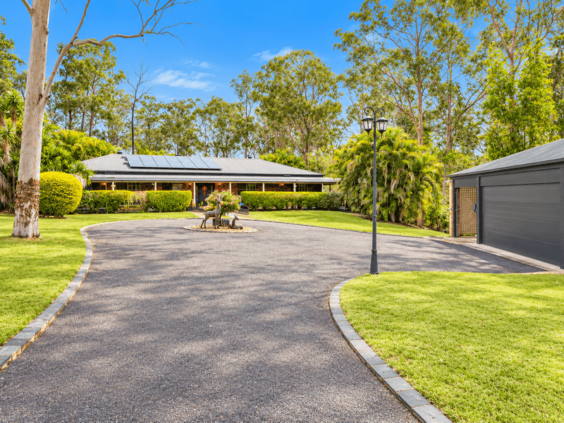 Logan Ramsay 5 Bedroom Properties for Rent in Greenbank, QLD 4124 (+2 locations ...
