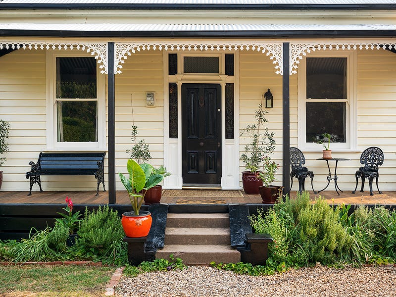 54 Elizabeth Street, Castlemaine, Vic 3450 Property Details