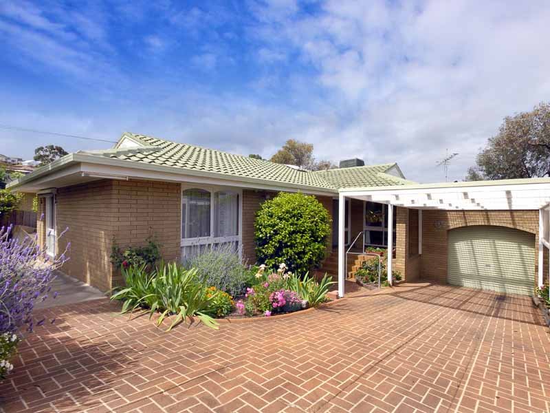 1 Reigate Road, Highton, Vic 3216 Property Details