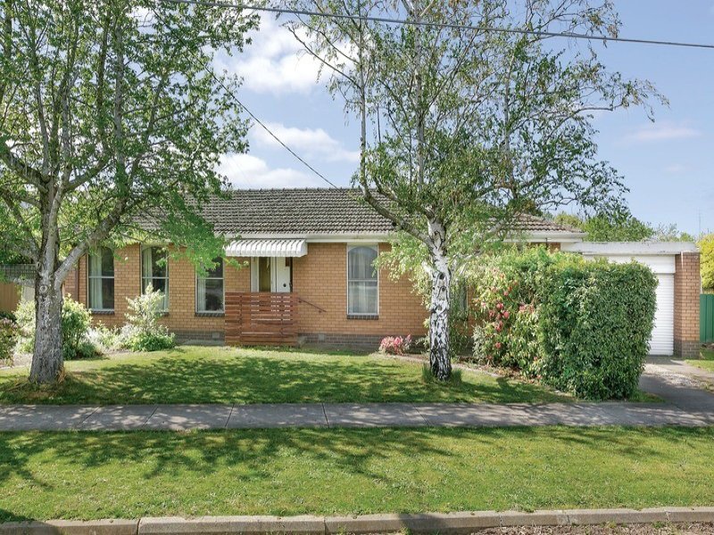 1-learmonth-street-alfredton-vic-3350-property-details