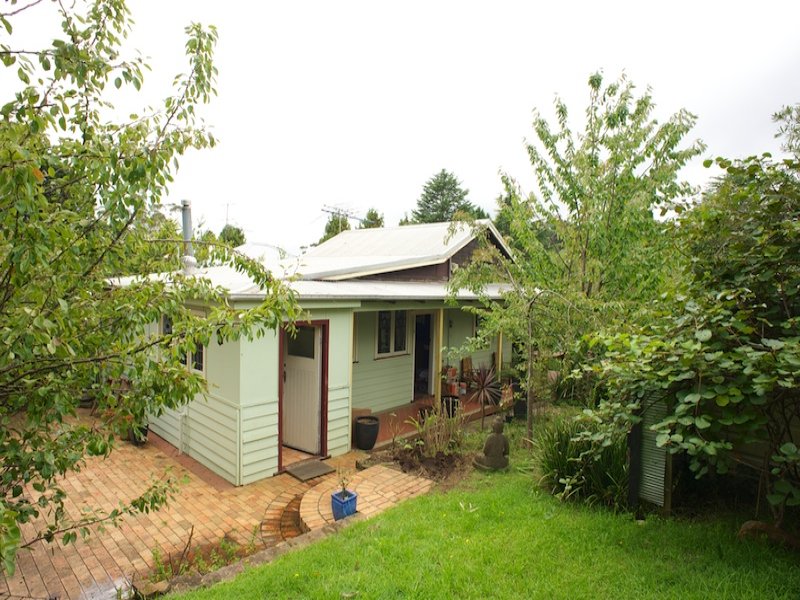 26 Mount Street Leura Nsw 2780 Property Details
