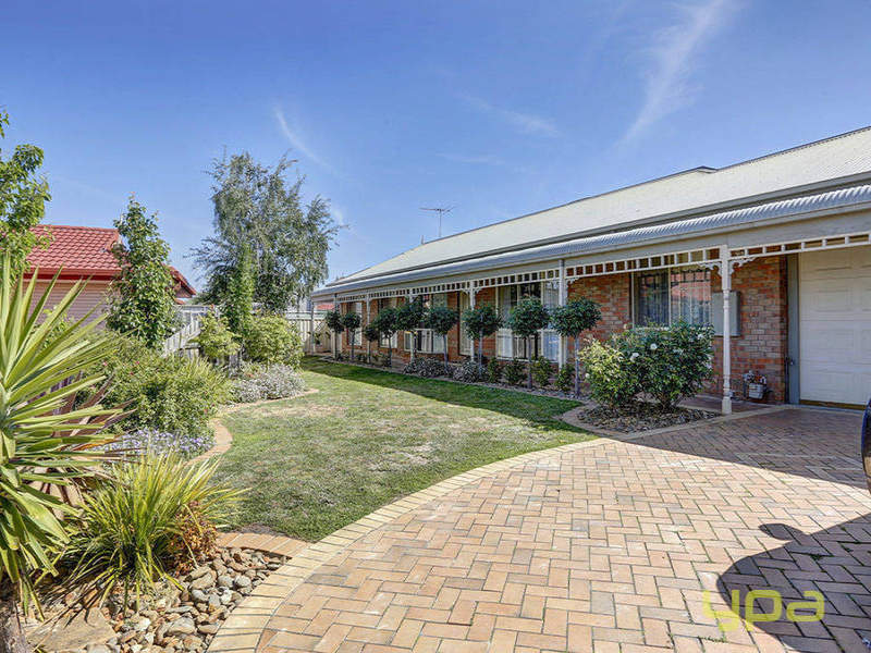 13 Yiota Place, Sydenham, Vic 3037 Property Details