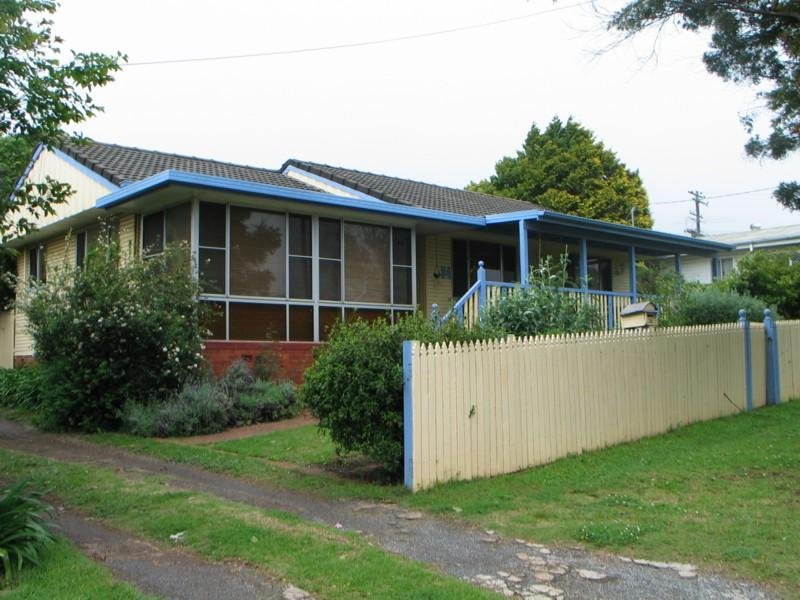 34 Mcnamara Street, Centenary Heights, QLD 4350