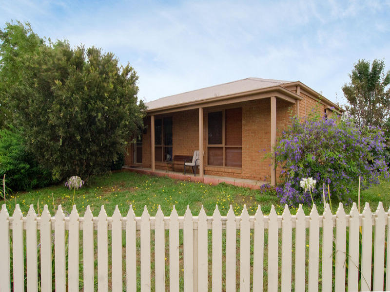 2 Clairmont Close, Somerville, Vic 3912 Property Details