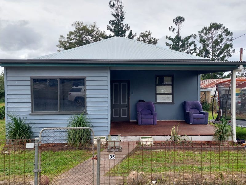 35 Street, Biggenden, Qld 4621 Property Details