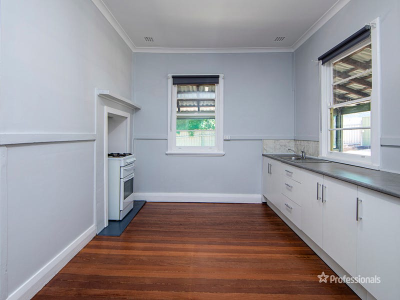 21 Robinson Street, Northam, WA 6401 Property Details