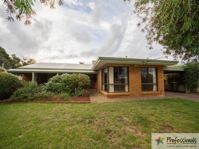 30 Castieau Street, Burekup, WA 6227 Property Details