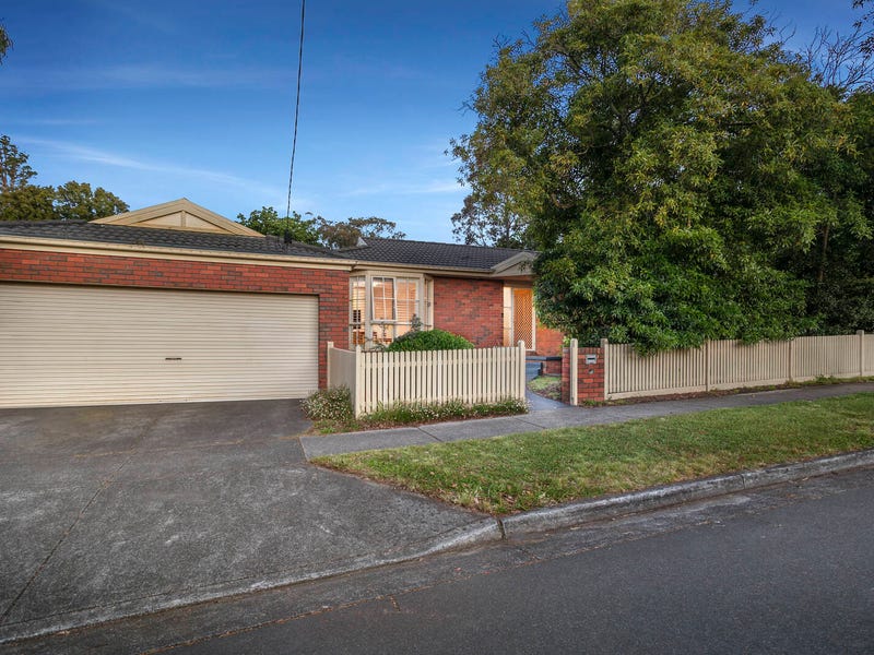 11 Simla Street, Mitcham, VIC 3132