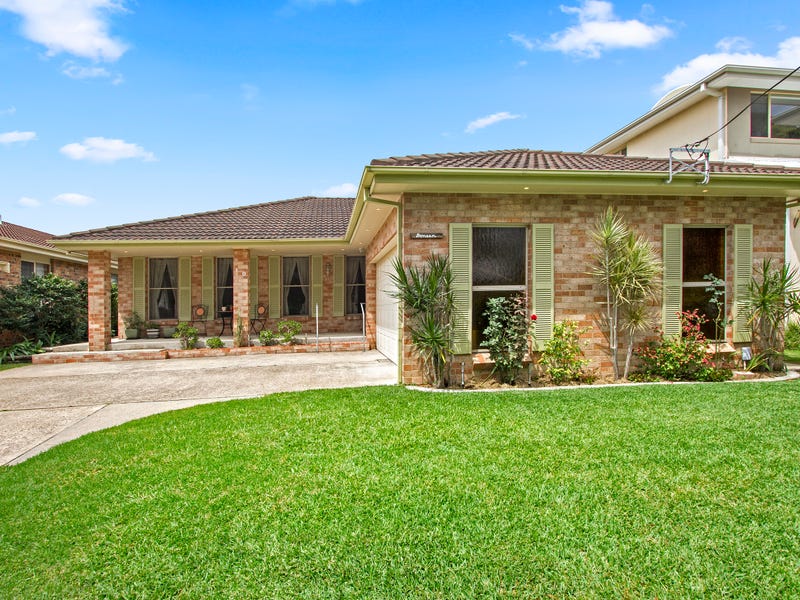 10 Ross Avenue, Narrawallee, NSW 2539