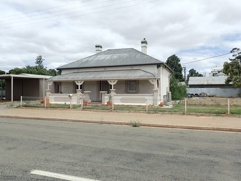 24 Dutton St, Jamestown, SA 5491 House for Sale