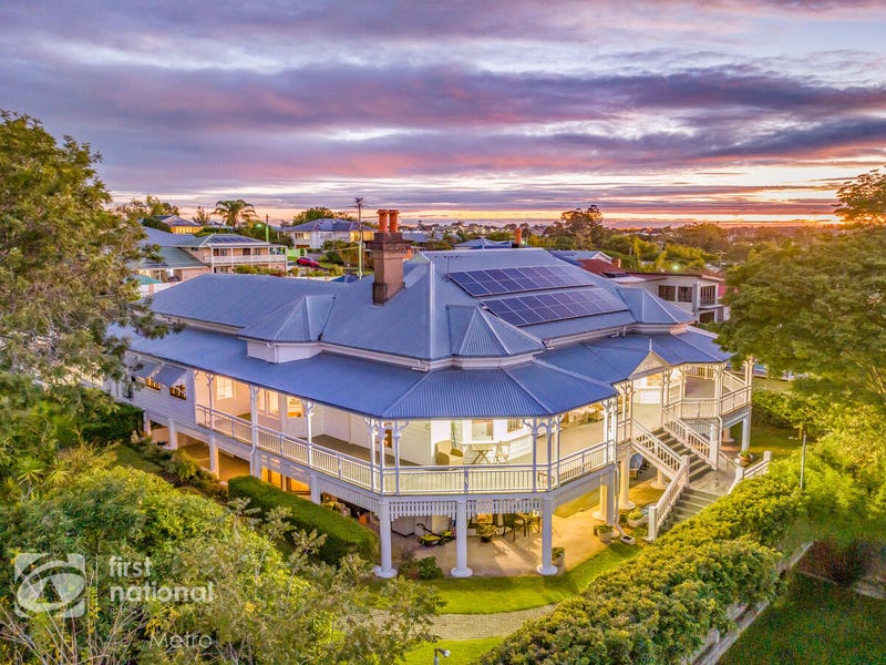 135 Brougham Street, Fairfield, Qld 4103 House for Sale realestate