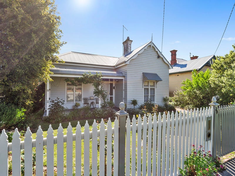 39 Hart Street, Colac, VIC 3250