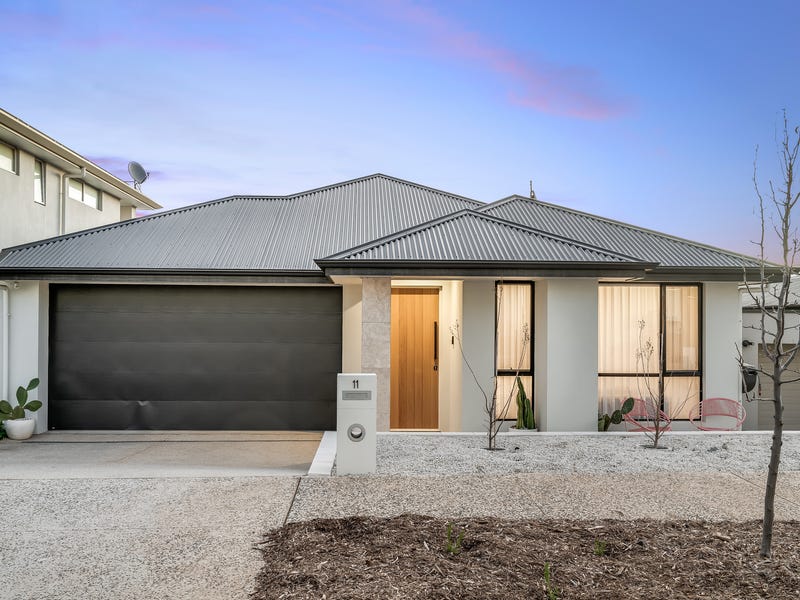 11 Buchanan Drive, Woodforde, SA 5072 - realestate.com.au