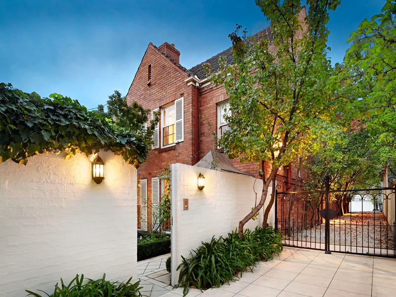 32 St Road, Toorak, VIC 3142