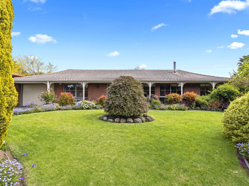 40 Oakbank Road, Mornington, Vic 3931 Property Details