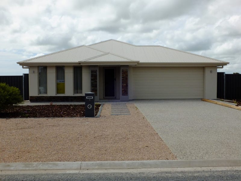 5 North Terrace, Moonta Bay, SA 5558