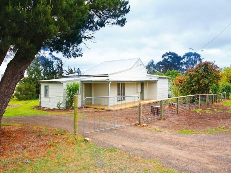 8 Lismore Road, Skipton, VIC 3361