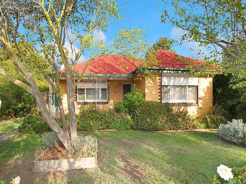 19 Hughes Parade, Reservoir, Vic 3073 Property Details