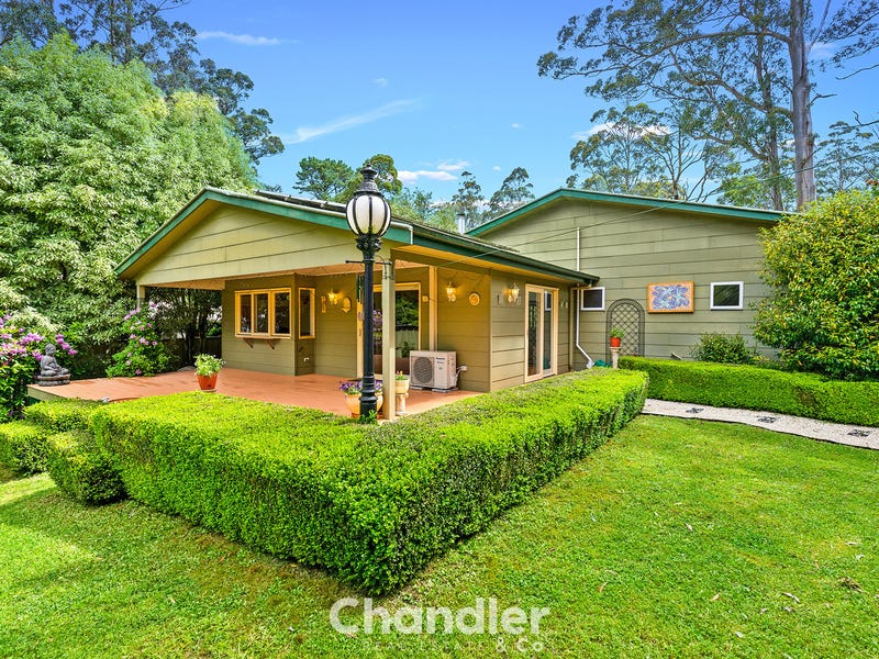 8 Vista Road, Olinda, Vic 3788 Property Details