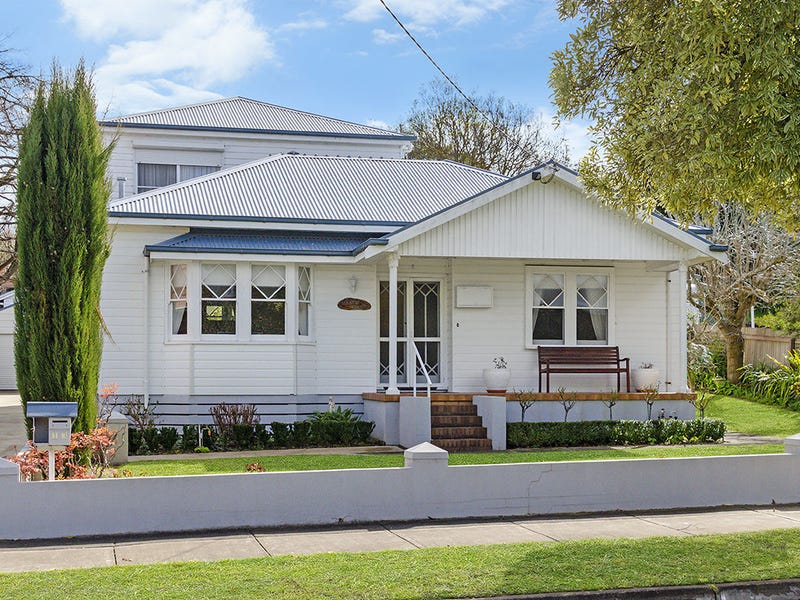 13 Market Place, Hamilton, Vic 3300 Property Details