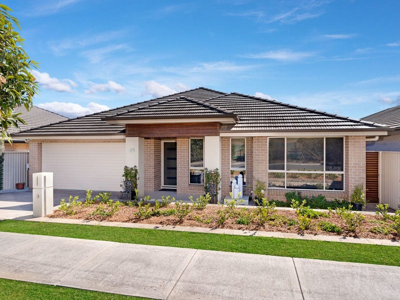 29 Commelina Drive, Mount Annan, NSW 2567