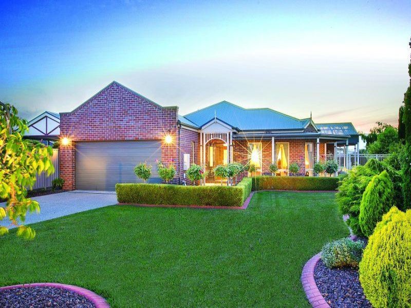 4 Parkmore Place, Invermay Park, Vic 3350