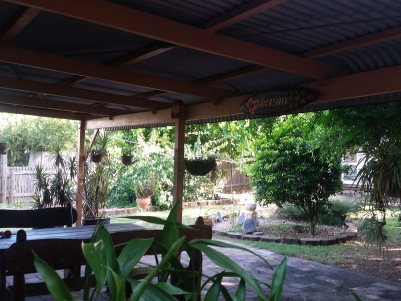 15 Lagoon Cres, Saunders Beach, QLD 4818