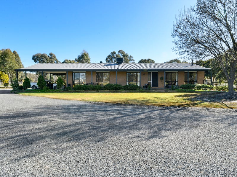 12 Kirkland Drive, Benalla, VIC 3672