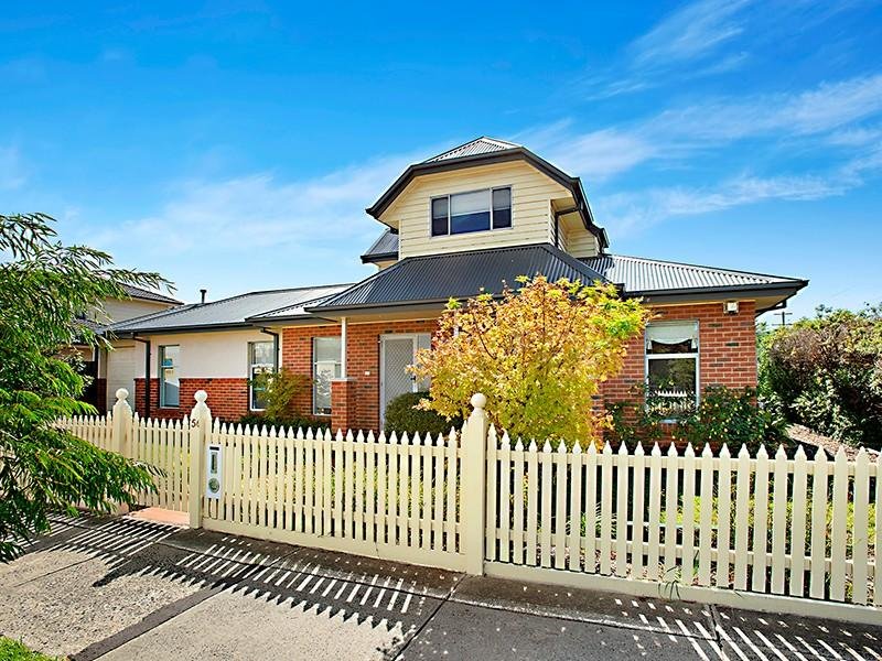 54 Snell Grove, Oak Park, VIC 3046