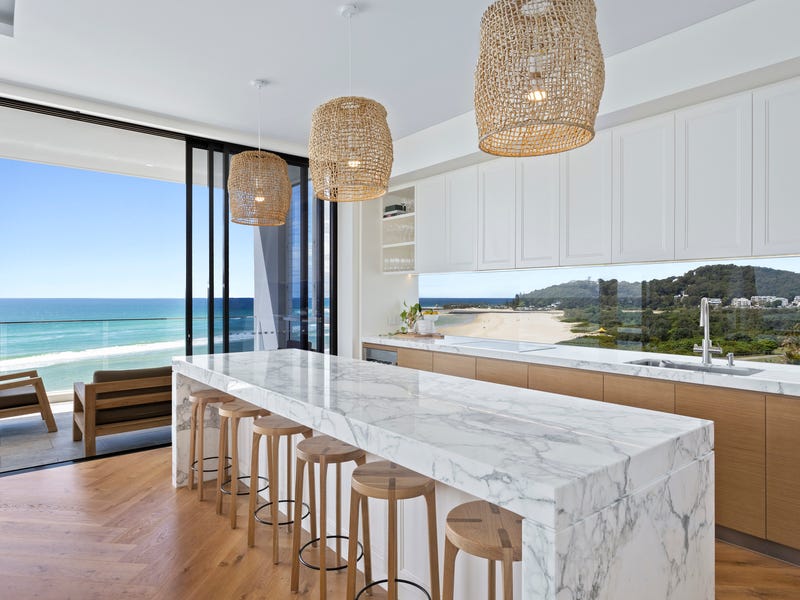 15 Jefferson Lane, Palm Beach, QLD 4221