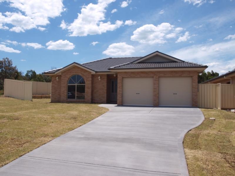 6 Zieria Avenue, North Nowra, NSW 2541