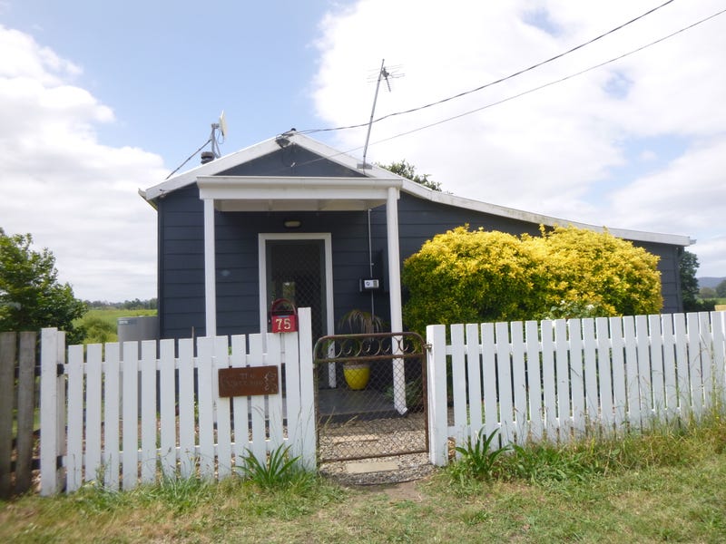 75 Parrabel Street, Bega, NSW 2550