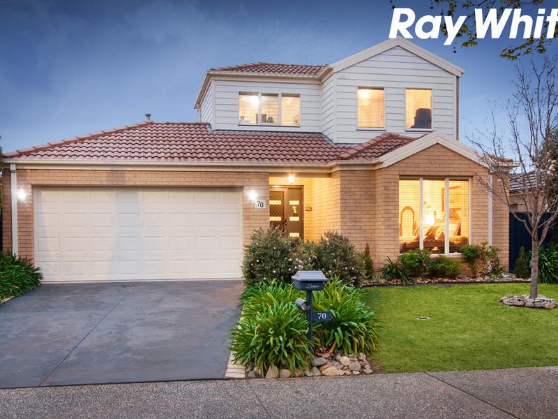 70 Shearwater Drive, Pakenham, VIC 3810
