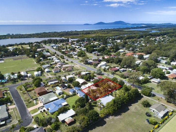 26 Ocean Avenue, Stuarts Point, NSW 2441 Property Details