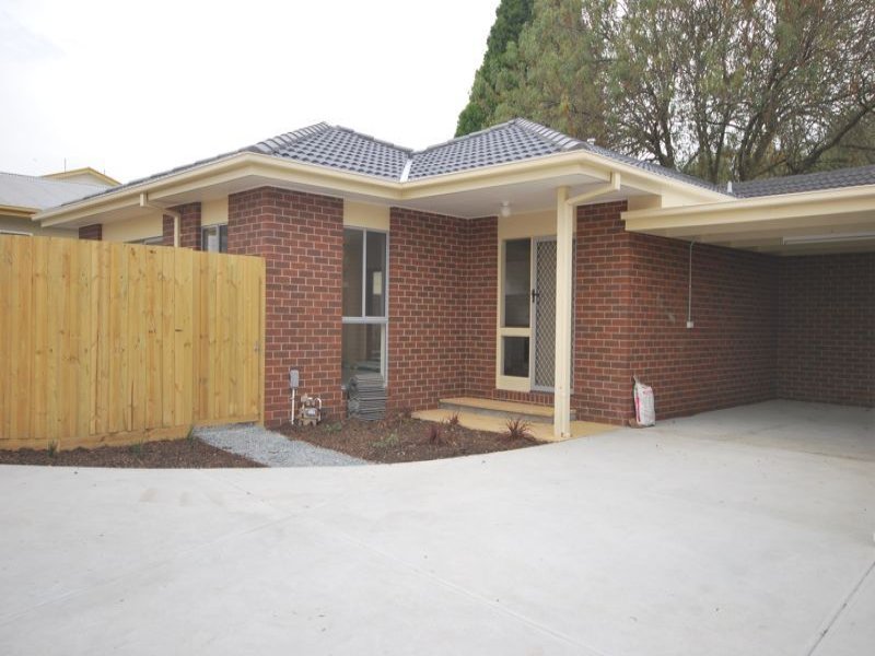 3/8 McLaren Avenue, Cranbourne, Vic 3977 Property Details